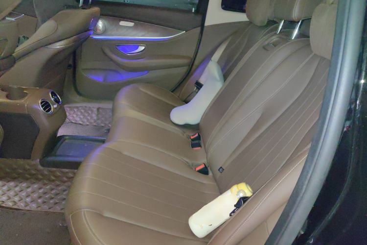 Used Mercedes-Benz E-Class 2016 E 300 L Stylish Model Interior 4