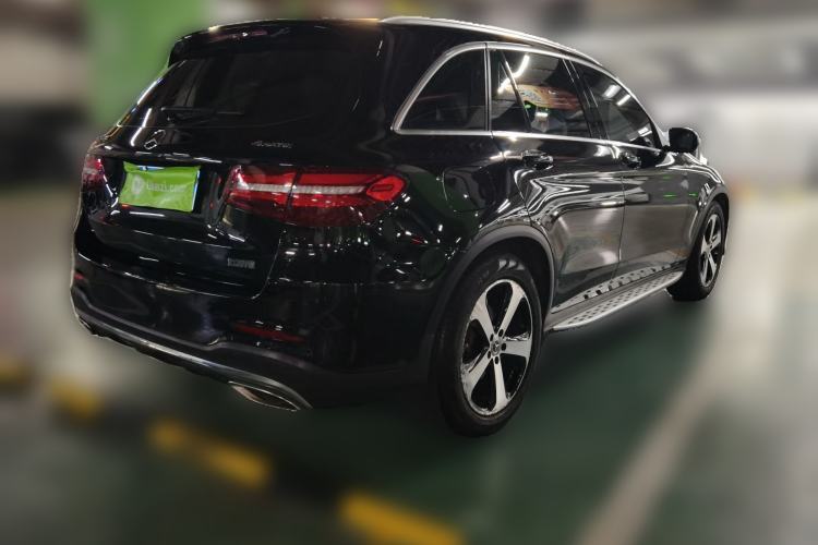 Used Mercedes-Benz GLC 2018 Facelift GLC 260 4MATIC Luxury Edition
