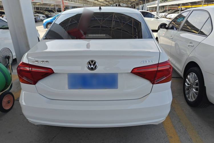 Used Volkswagen Jetta 2017 1.4L Manual Fashion Edition