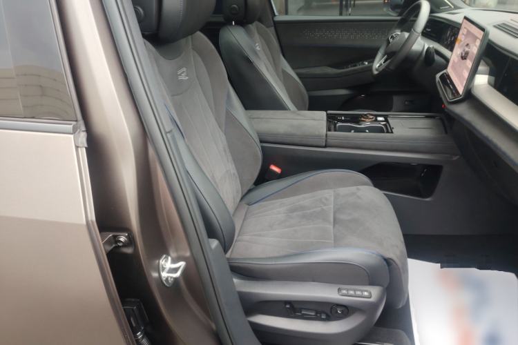 Used Volkswagen Teramont 2025 Tiguan Pro 450TSI Four-Wheel Drive Summit Edition Right Front Seat