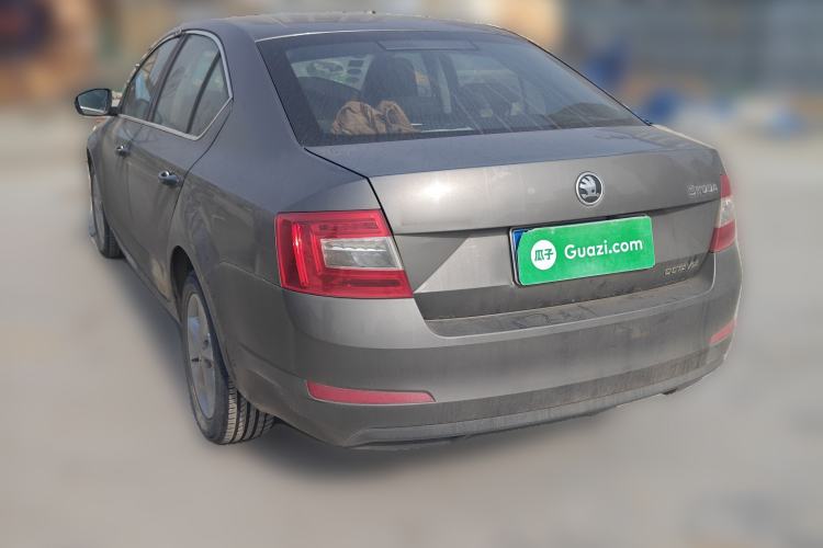 Used Skoda Octavia 2017 1.6L Manual Front-Wheel-Drive Version