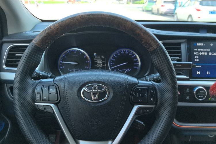 Used Toyota Highlander 2018 2.0T Four-Wheel Drive Prestige Version 7 Seats China VI Standard