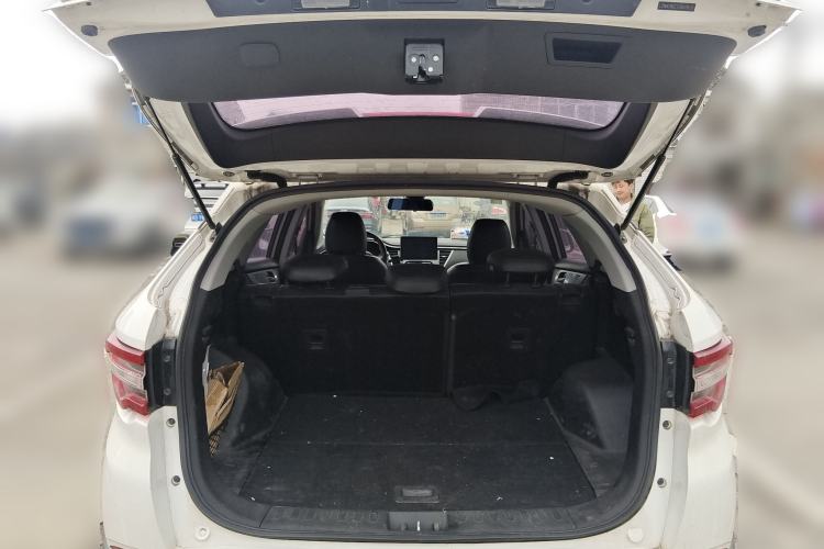 Used Soueast DX7 2018 Prime 1.5T Manual Luxury Model China V Standard
