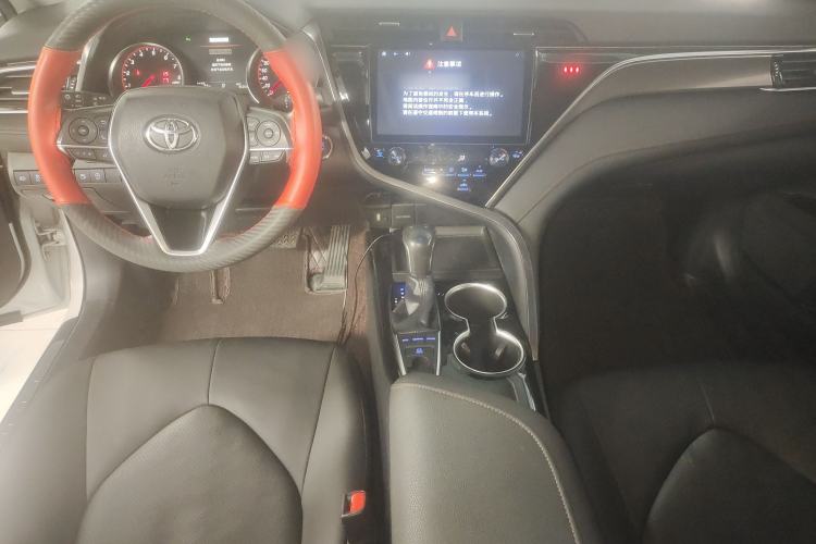Used Toyota Camry 2018 2.0S FENGSHANG Edition
