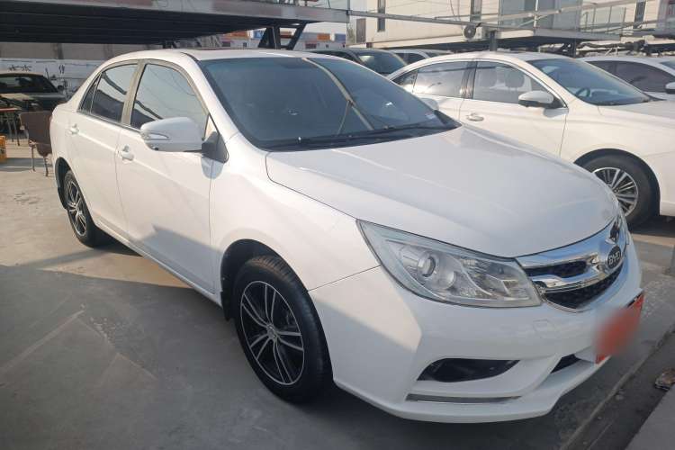 Used BYD Surui 2015 Revised Version 1.5L Manual Luxury Edition