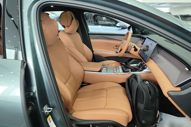 Used BYD Han L 2025 DM-p Four-Wheel-Drive LiDAR Flagship Model Right Front Seat