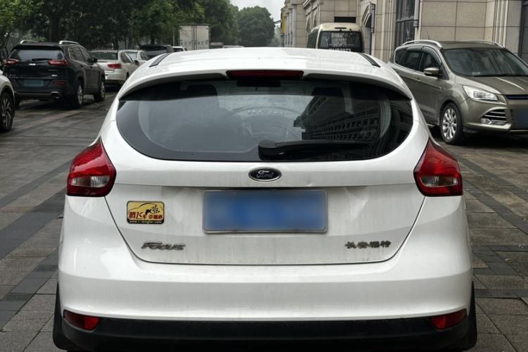 Used Ford Focus 2017 Hatchback 1.6L Automatic Comfort Plus SmartDrive Edition Exterior 4