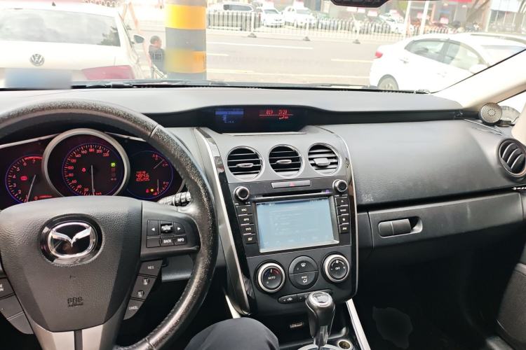 Used Mazda CX-7 2014 2.5L 2WD Luxury Edition Center Console