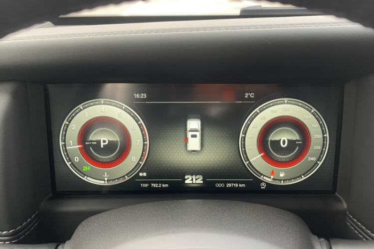 Used 212 T01 2024 2.0T Mechanic
