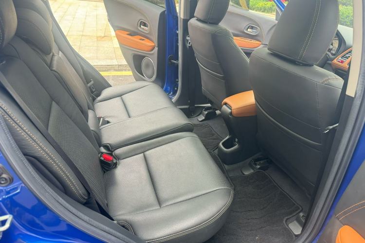 Used Honda Vezel 2015 1.8L CVT 2WD Luxury Model
