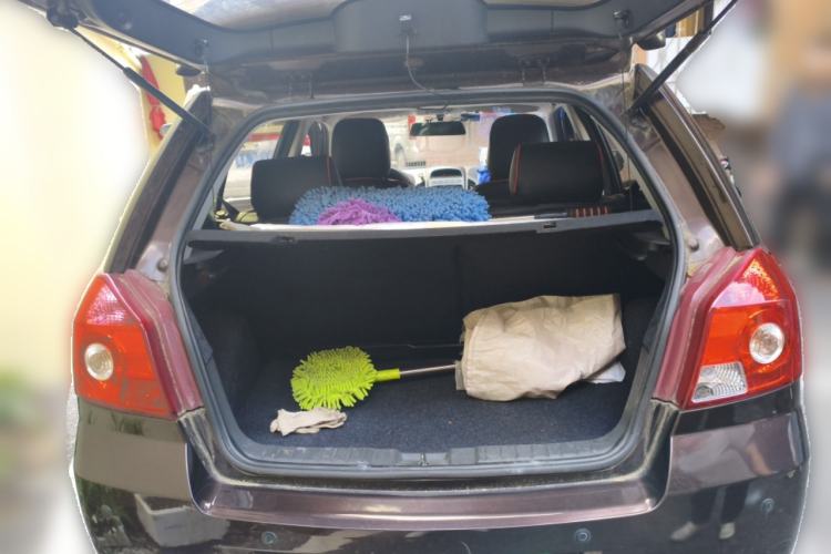 Used Geely Auto Diamond 2014 CROSS 1.5L Automatic Elite Model Trunk