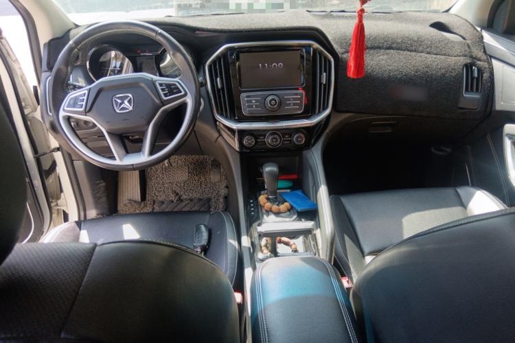 Used JMC Yusheng S350 2016 2.0T Automatic Two-Wheel Drive Gasoline Luxury Version with Sunroof 5 Seats