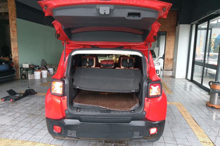 Used Jeep Renegade 2017 180T Automatic High-Energy Version