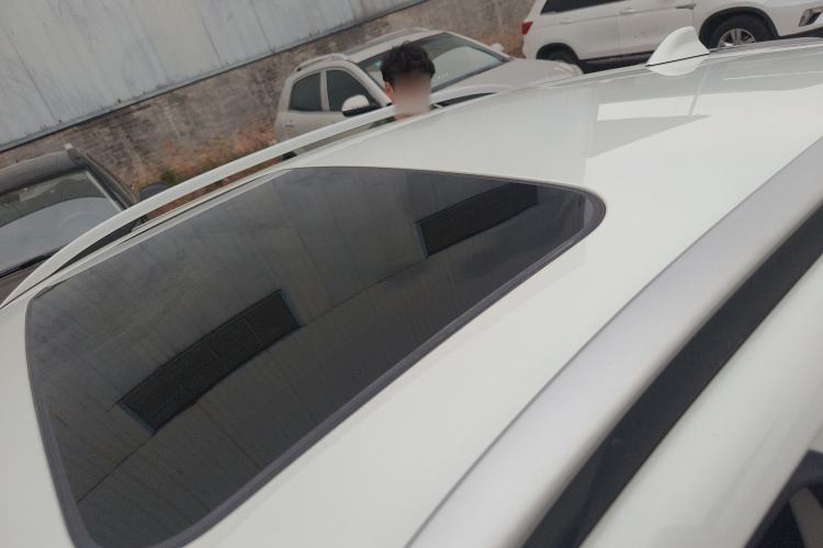 Used Venucia T90 2017 2.0L CVT Smart Edition
