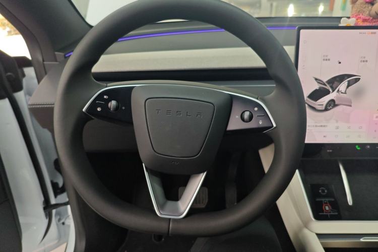 Used Tesla Model Y L 2025 Model Long-Range All-Wheel-Drive Version
