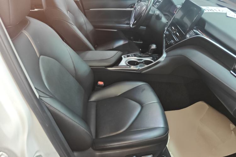 Used Toyota Camry 2023 2.5G Luxury Edition Right Front Seat