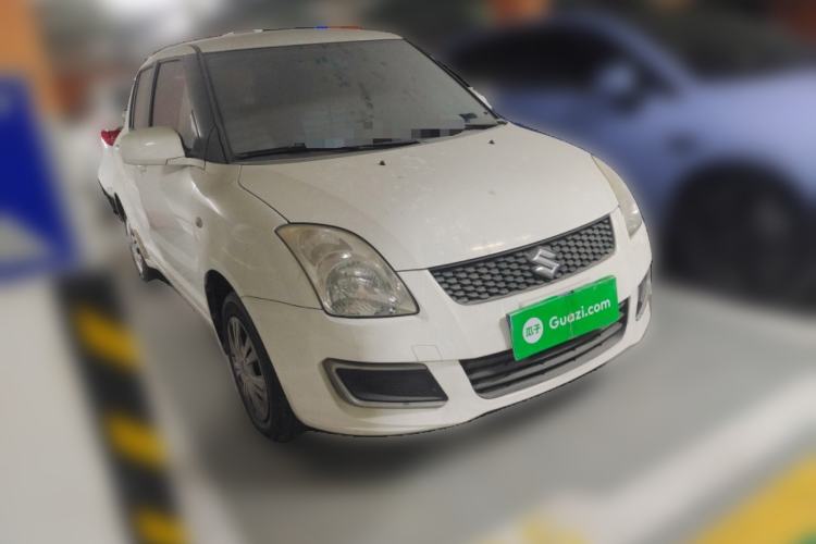 Used Suzuki Swift 2014 1.3L Manual Standard Edition Front Right 45 Deg