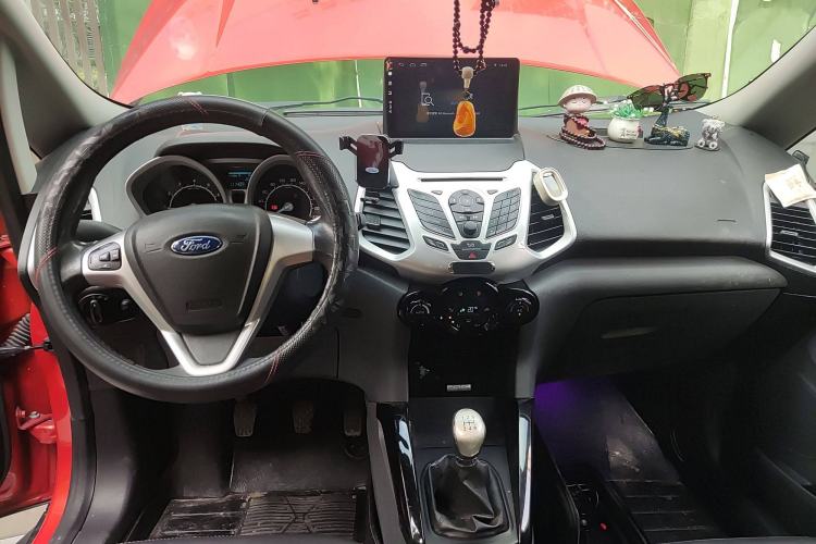 Used Ford EcoSport 2013 1.0L GTDi Manual Luxury Model Center Console