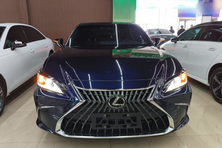 Used Lexus ES 2021 200 Excellence Edition