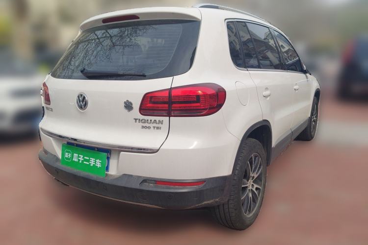 Used Volkswagen Tiguan 2016 300TSI Automatic Two-Wheel Drive Luxury Edition Rear Right 45 Deg