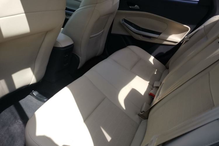 Used Ford Escort 2015 1.5L Manual Fashion Edition
