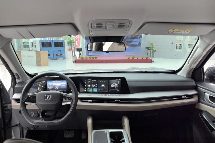 Used Changan Hunter 2024 Knight Edition Flagship Model Dual-Motor All-Wheel Drive Standard Box
