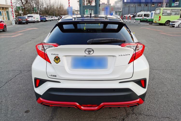 Used Toyota IZOA 2018 2.0L Yichi Version China VI Standard