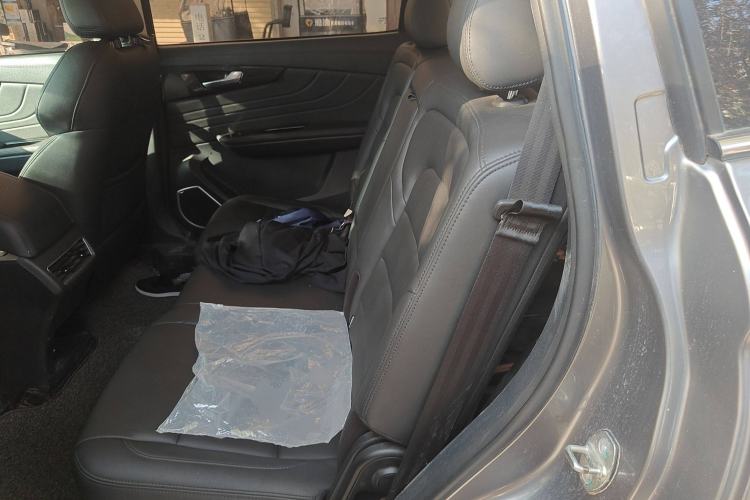 Used Sinotruk VGV U70 2020 1.5T Manual Elite Sunroof Version 6 Seats
