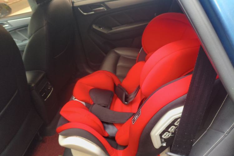 Used Roewe RX5 2018 20T Two-Wheel Drive Automatic Internet Smart Edition Left Rear Seat