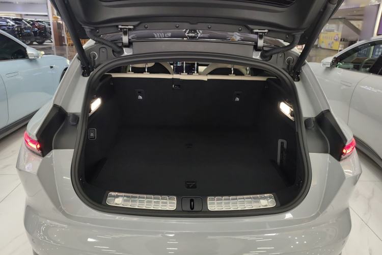 Used Nio ET5T 2025 75 kWh Touring
