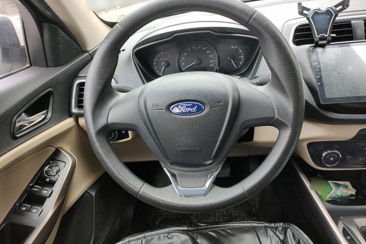 Used Ford Escort 2015 1.5L Automatic Comfort Edition
