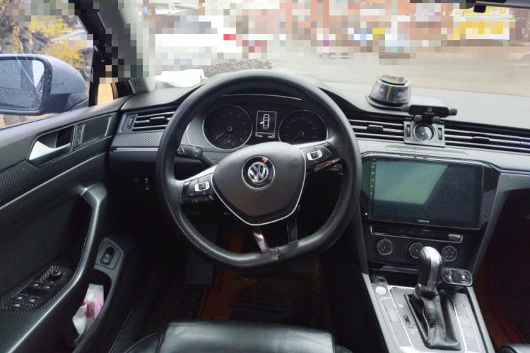 Used Volkswagen Magotan 2018 280TSI DSG Comfort Model