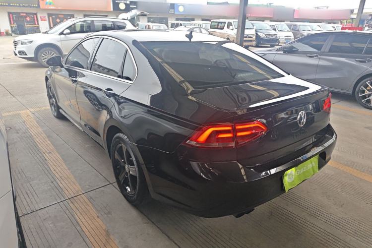 Used Volkswagen Lamando 2017 230TSI DSG Fashion Edition
