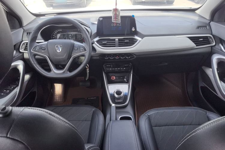 Used Baojun 510 2017 1.5L Automatic Fashion Model
