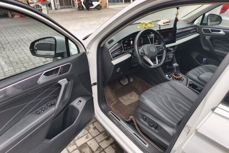 Used Volkswagen Tiguan L 2022 330TSI Automatic Two-Wheel Drive R-Line Enhanced Edition