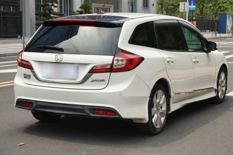 Used Honda Jade 2016 1.8L Automatic Comfort Elite Version 5 Seats Exterior 3