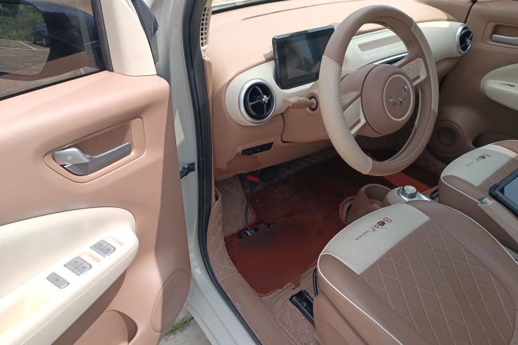 Used Wuling Hongguang MINIEV 2025 Four-Door Version Advanced Edition Driver Seat