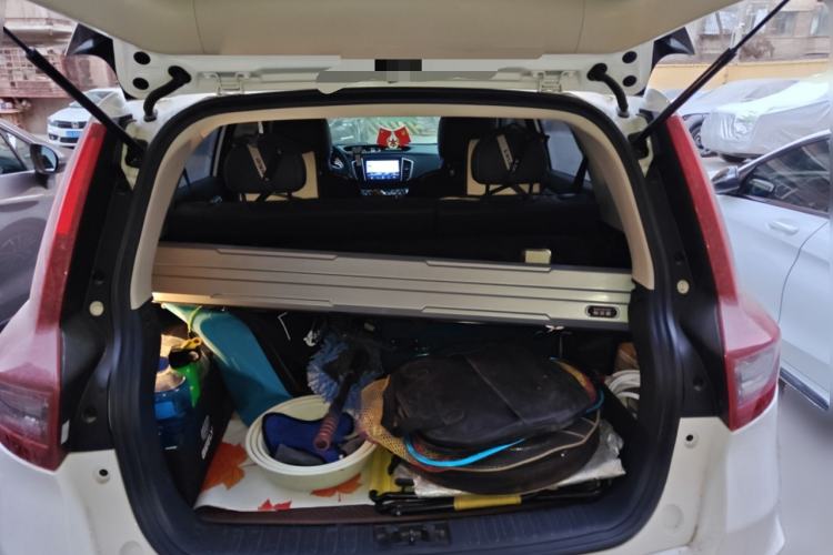 Used Geely Auto Vision X6 2019 1.4T Manual 4G Connect Luxury Model China VI Standard