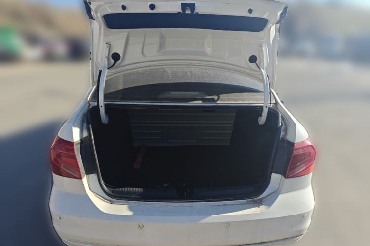 Used Volkswagen Jetta 2017 1.5L Manual Fashion Edition