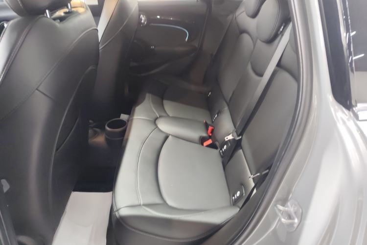 Used MINI MINI 2022 Updated 1.5T COOPER Classic Edition Five-Door Version
