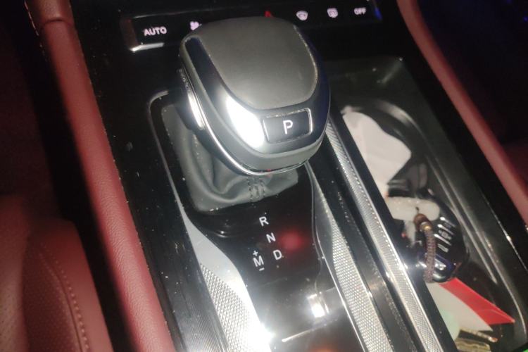 Used Hongqi H5 2024 2.0T Automatic Smart Connect Flagship Edition