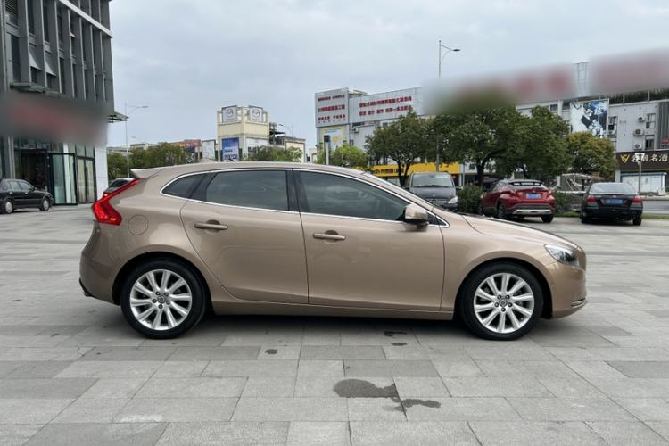 Used Volvo V40 2014 2.0T Zhiya Edition Exterior 7