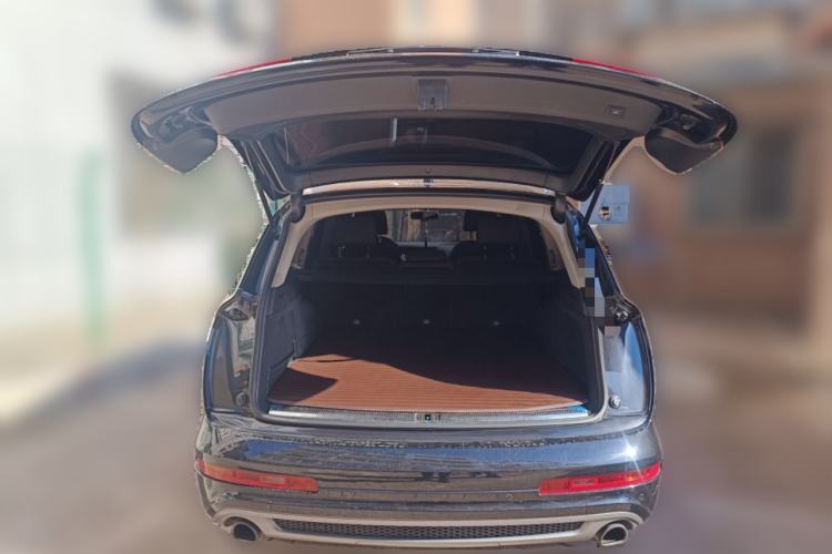 Used Audi Q7 2014 35 TFSI Sport Edition Trunk