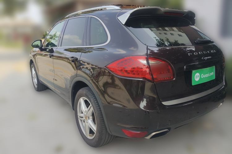 Used Porsche Cayenne 2014 Cayenne Platinum Edition 3.0T Rear Left 45 Deg