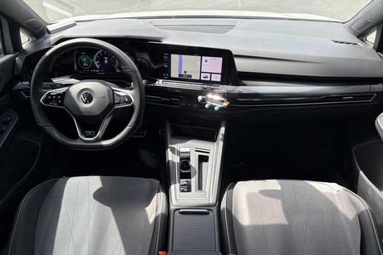 Used Volkswagen Golf 2024 280TSI DSG R-Line 50th Anniversary Edition
