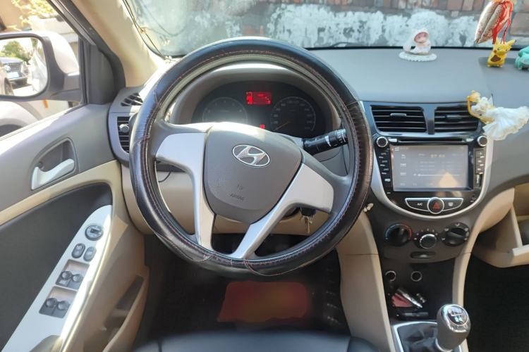 Used Hyundai Verna (older generation) 2010 Sedan 1.4L Manual Comfort GS