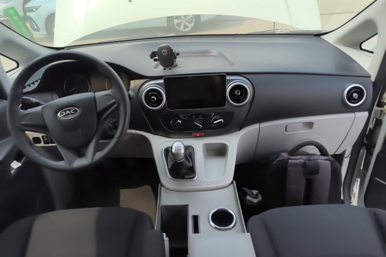 Used JAC Refine M3 2019 PLUS Maker Edition 1.8L Luxury Smart Model with 9 Seats Center Console