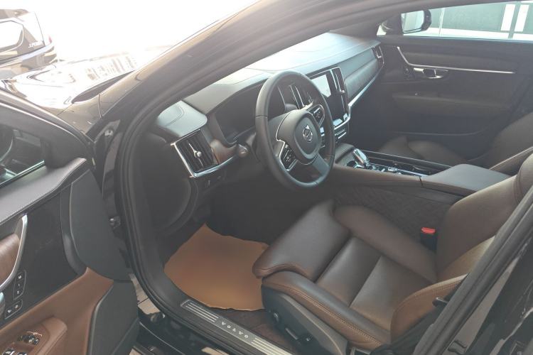 Used Volvo S90 2021 B5 Zhiyuan Luxury Edition
