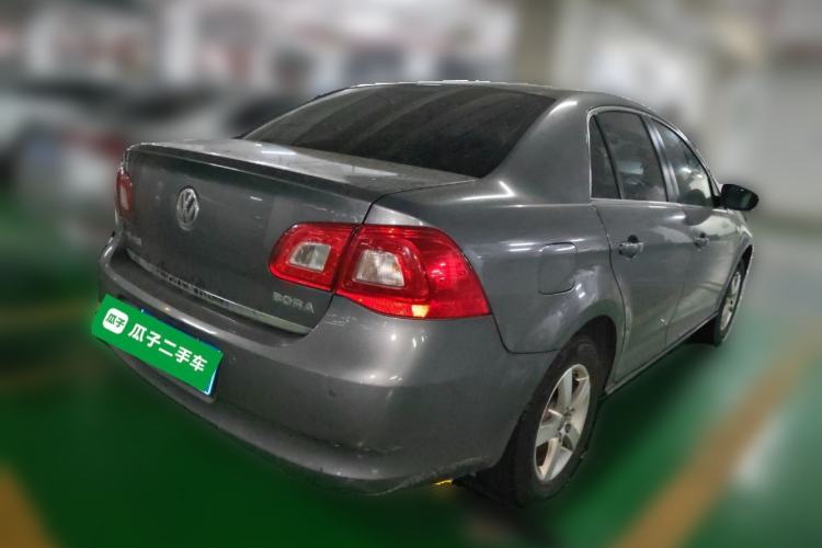 Used Volkswagen Bora 2012 1.6L Automatic Fashion Edition Rear Right 45 Deg