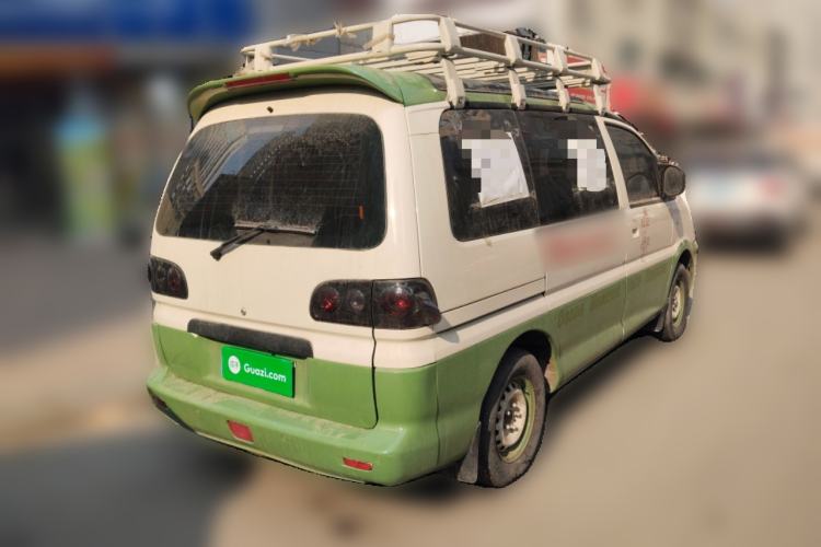 Used FORTHING Lingzhi 2013 M3 1.6L 7-Seater Luxury Model
